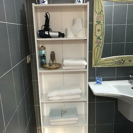 Kalamaki * Ağaçlı